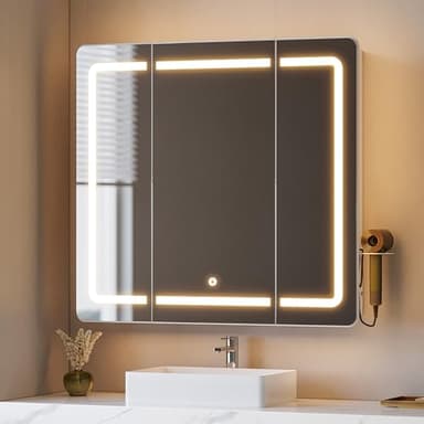 Hzuaneri Armario Espejo Baño, con Espejo Grande y Luz LED, Espejoes Plegable de 3 Puertas, 3 Color, Estantes Ajustables, Soportes y Ganchos para Secador de Pelo, 16,5 x 80 x 75 cm, Blanco MC30003XEU